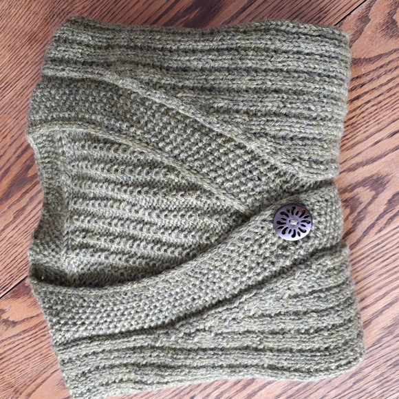 Wool Sweater - Picture 3 of 6